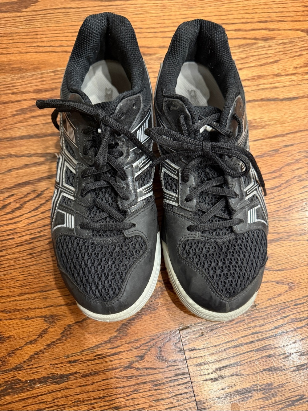 ASICS Women’s Volleyball Shoes size 8.5